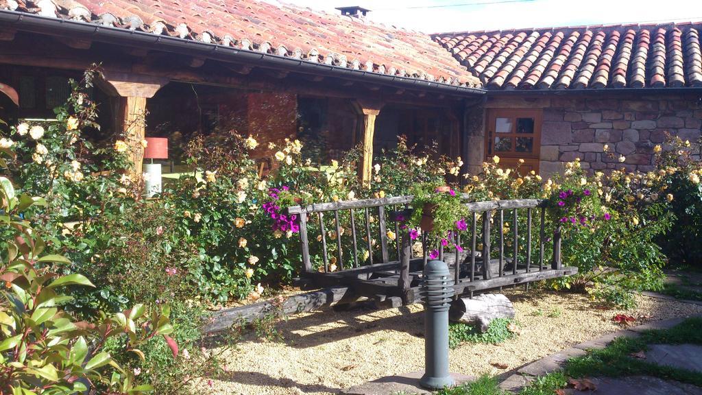 La Casa De Las Brujas Hotel Barrio  Esterno foto